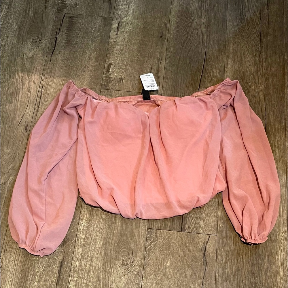 COPY - Women’s Windsor off the shoulder mauve top sz med